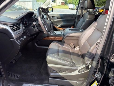 Used 2017 Chevrolet Suburban Premier AWD/4WD image 13