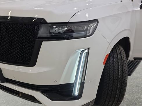 Used 2023 Cadillac Escalade Sport w/ Touring Package image 29