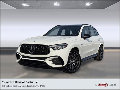Used 2026 Mercedes-Benz GLB 250 4MATIC image 1