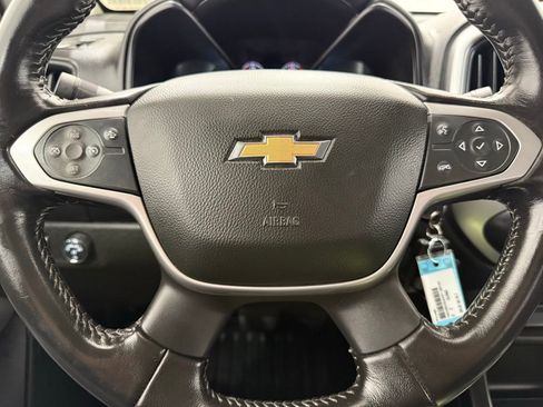 Used 2022 Chevrolet Colorado LT w/ Fleet Safety Package image 37
