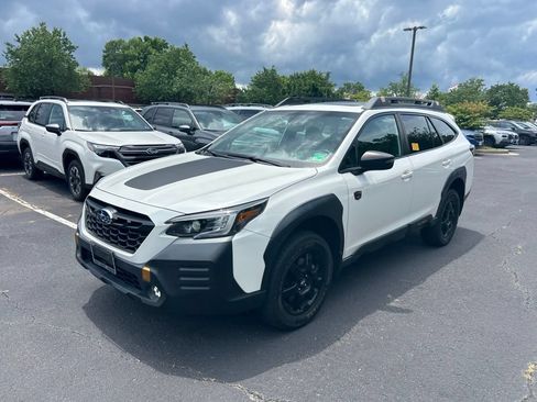 Used 2022 Subaru Outback Wilderness w/ Wilderness Package AWD/4WD image 10