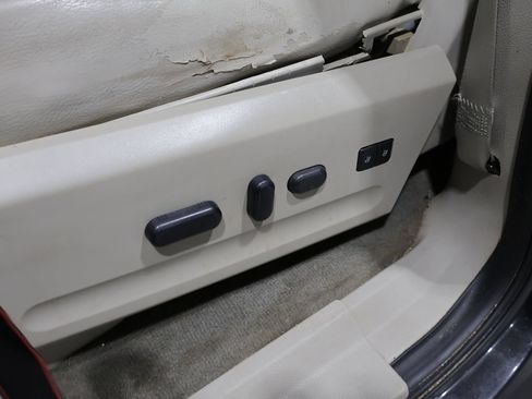 Used 2012 Ford Expedition Limited AWD/4WD image 12