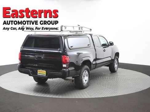 Used 2023 Toyota Tacoma SR AWD/4WD image 38