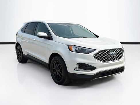 Used 2024 Ford Edge SEL w/ Convenience Package AWD/4WD image 3