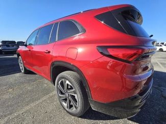 Used 2025 Buick Enclave Sport Touring w/ Power Package video 2