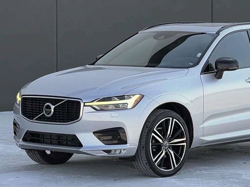 Used 2020 Volvo XC60 T5 R-Design w/ Protection Package Premier image 11
