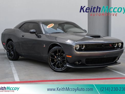 Used 2022 Dodge Challenger GT image 1