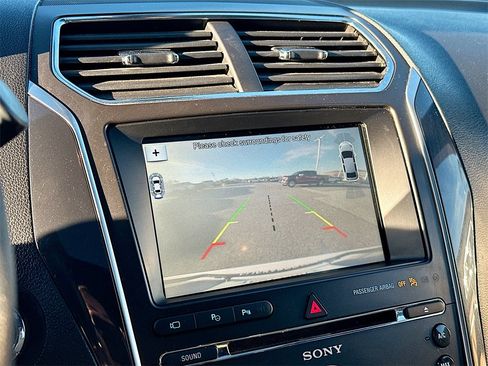 Certified 2017 Ford Explorer Limited w/ Equipment Group 301A image 23