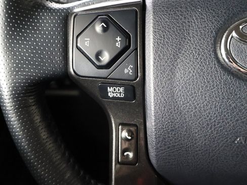 Used 2024 Toyota 4Runner TRD Off-Road Premium image 38