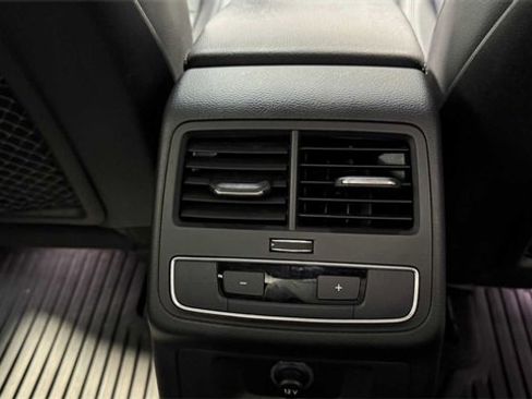 Used 2019 Audi A4 2.0T Premium w/ Convenience Package image 16