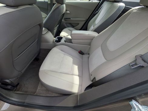 Used 2014 Chevrolet Volt Premium w/ Premium Trim Package FWD image 26
