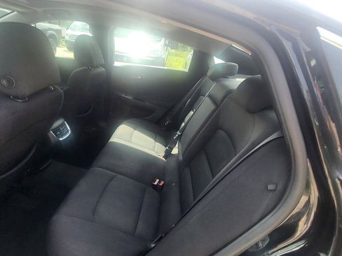 Used 2019 Chevrolet Malibu LT FWD image 40