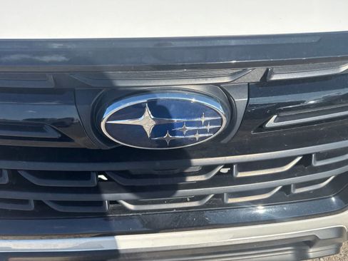 Used 2023 Subaru Forester AWD/4WD image 11