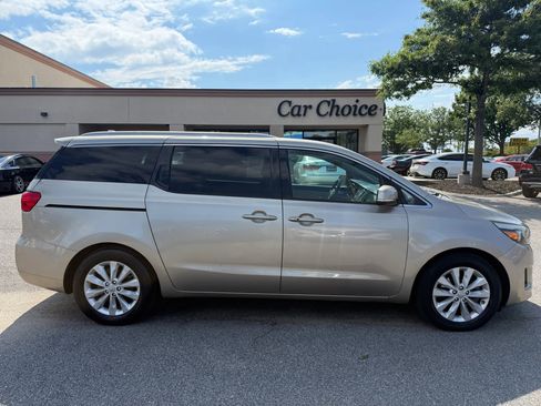Used 2015 Kia Sedona EX FWD image 7