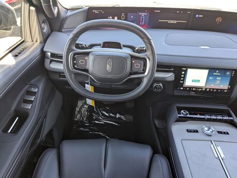 New 2026 Lincoln Navigator L Reserve w/ Jet Appearance Package image 17