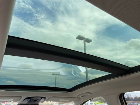 Used 2023 Hyundai Tucson Limited image 17