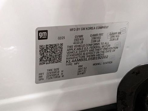 Used 2025 Buick Encore GX Preferred FWD image 32