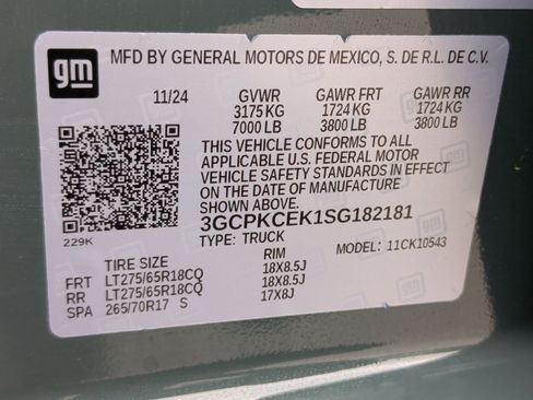 Used 2025 Chevrolet Silverado 1500 Custom Trail Boss w/ LPO, Dark Essentials Package image 38