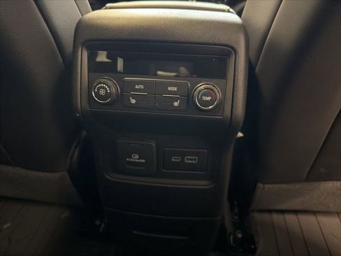 Used 2023 GMC Acadia AT4 w/ Preferred Package image 40