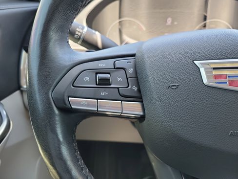 Used 2020 Cadillac XT4 Premium Luxury w/ Enhanced Visibility Package FWD image 31