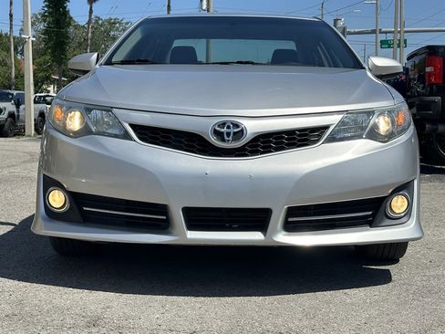Used 2013 Toyota Camry SE FWD image 7