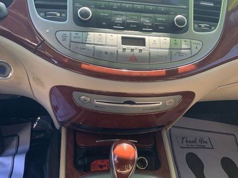 Used 2012 Hyundai Genesis 3.8 image 18