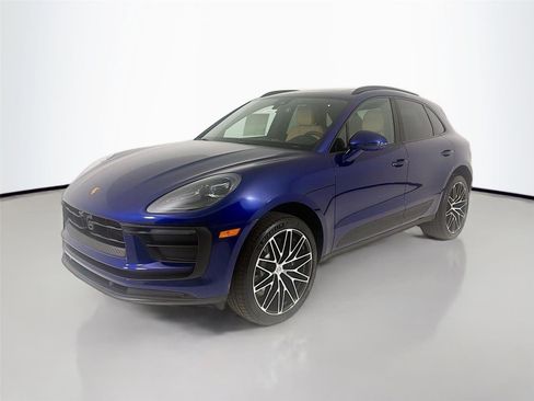 New 2026 Porsche Macan image 1