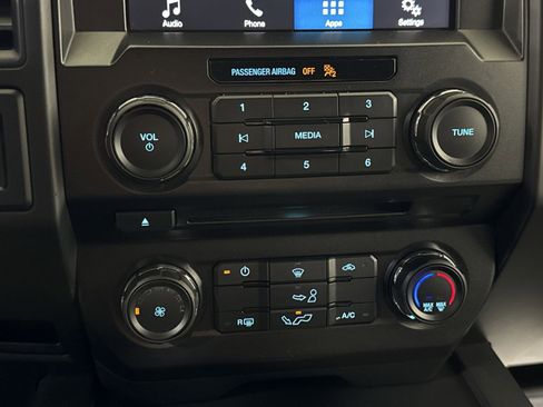 Used 2018 Ford F150 XL w/ Equipment Group 101A Mid image 23