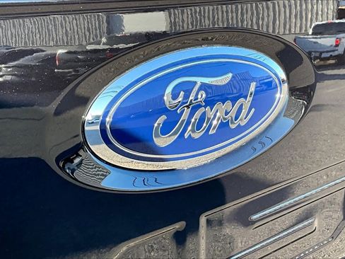 Used 2022 Ford F150 Lariat w/ Equipment Group 502A High image 29