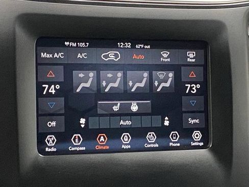 Used 2019 Jeep Cherokee Latitude Plus w/ Comfort/Convenience Group image 19