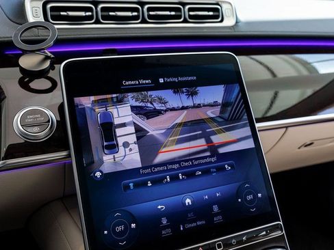 Used 2023 Mercedes-Benz S 580 4MATIC Sedan image 2