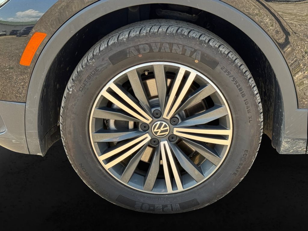 Used 2024 Volkswagen Tiguan Wolfsburg Edition AWD/4WD image 13