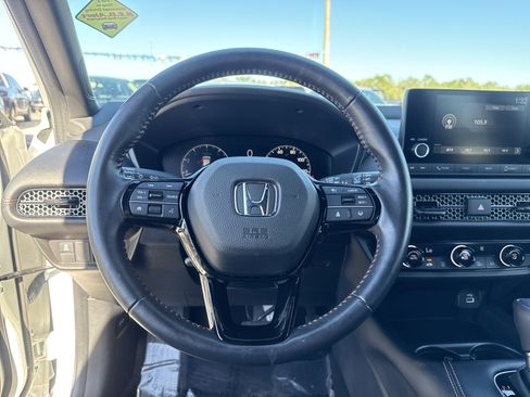 Certified 2025 Honda HR-V Sport image 38