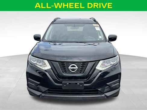 Used 2017 Nissan Rogue SV AWD/4WD image 3