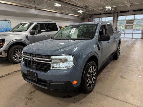 Certified 2024 Ford Maverick Lariat FWD image 3