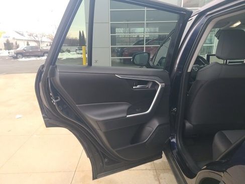 Used 2025 Toyota RAV4 XLE image 14