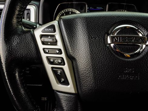 Used 2019 Nissan Titan SL AWD/4WD image 28