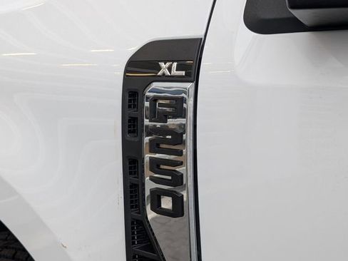 New 2026 Ford F250 XL RWD image 3