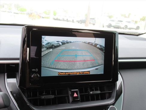 Used 2024 Toyota Corolla Cross LE image 24