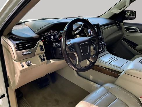 Used 2017 GMC Yukon Denali w/ Open Road Package RWD image 18