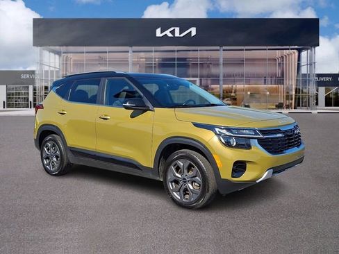 Certified 2024 Kia Seltos S AWD/4WD image 1