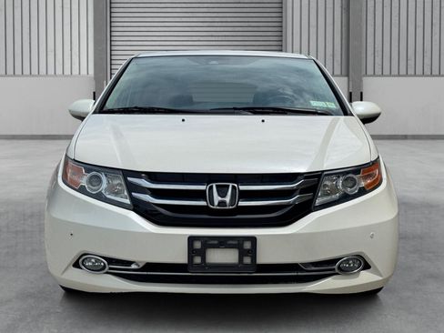 Used 2015 Honda Odyssey Touring image 10