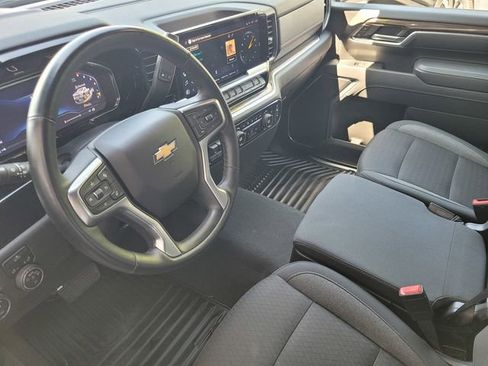 Used 2025 Chevrolet Silverado 2500 LT w/ Convenience Package AWD/4WD image 20