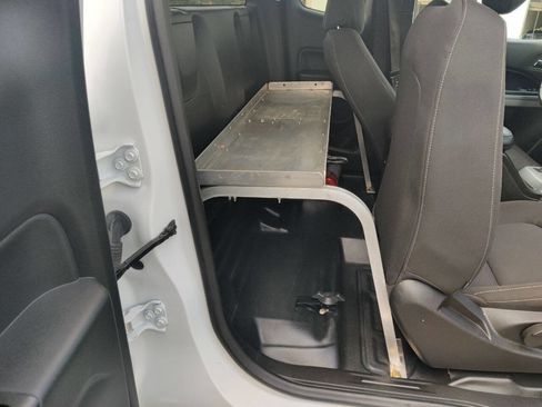 Used 2022 Chevrolet Colorado LT w/ Fleet Safety Package image 29