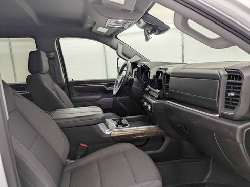 Used 2025 GMC Sierra 3500 SLE w/ SLE Convenience Package image 23