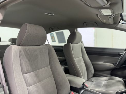 Used 2010 Honda Civic LX image 26