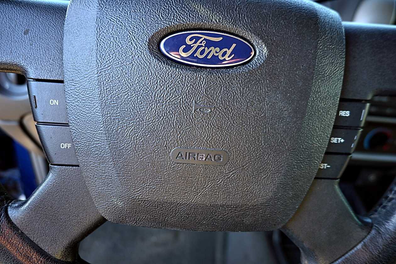 Used 2010 Ford Ranger XLT RWD image 16