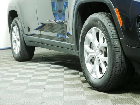 Certified 2023 Jeep Grand Cherokee Limited w/ Trailer Tow Prep Group (B) AWD/4WD image 8