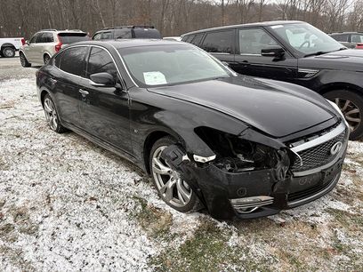 Used 2017 INFINITI Q70 L 3.7