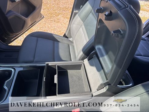 Certified 2025 Chevrolet Traverse LT w/ Midnight/Sport Edition image 18